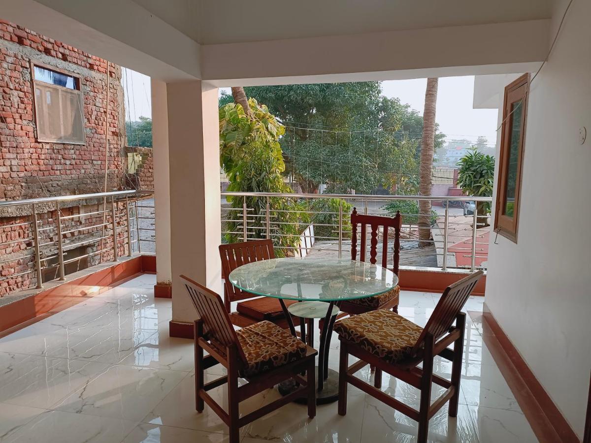 The Gupta Guest House Bodh Gaya Exterior photo